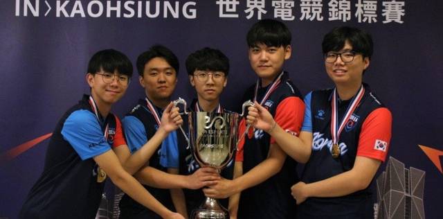 定位并在各 定位并在各