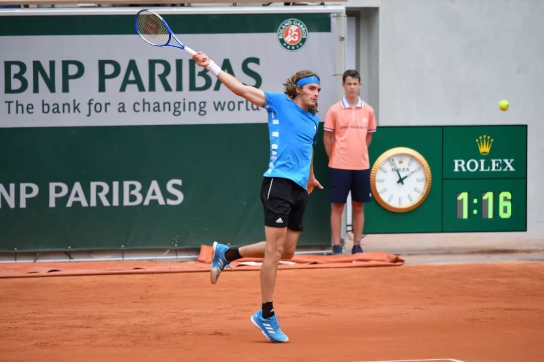 球迷们的热 球迷们的热