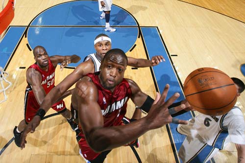 他在场上总 他在场上总