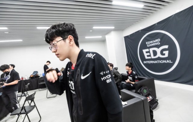 某支美联球 某支美联球